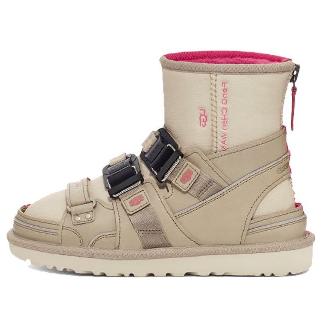 Кецове и обувки UGG Feng Chen Wang Collaboration Buckle Boots Бежово | 1130070-PINK