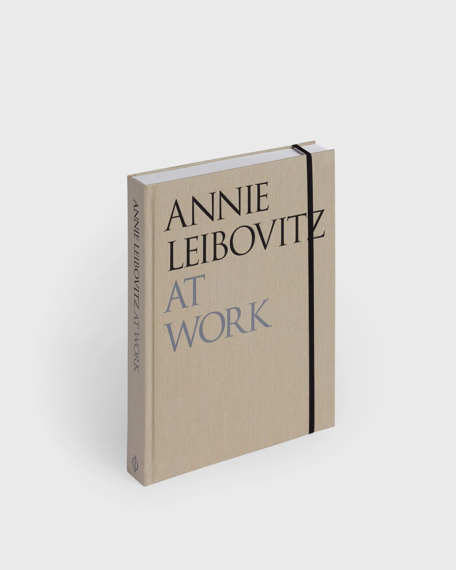 Книга и списание Phaidon Annie Leibovitz At Work Book Бежово | 9781838668204, 0