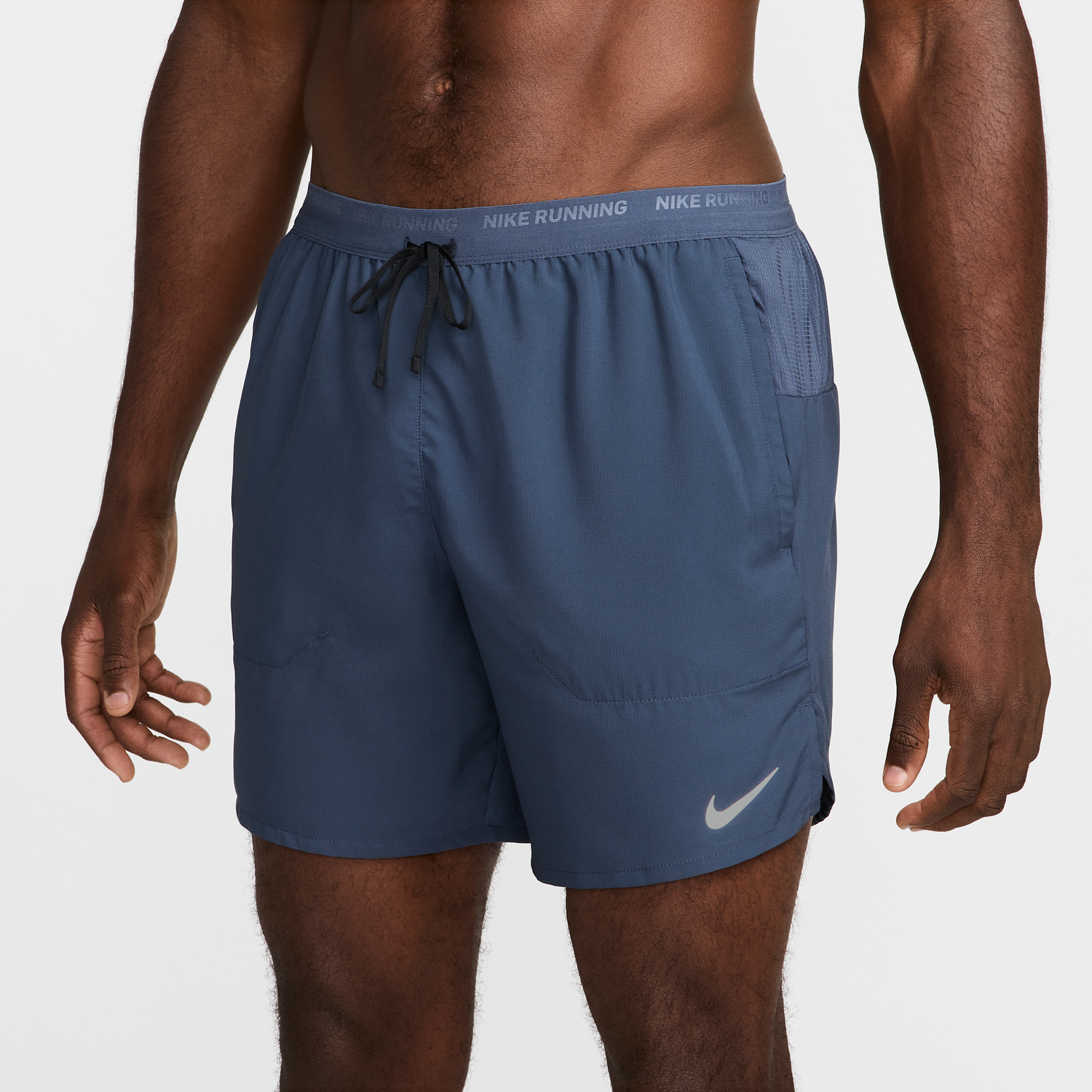 Къси панталони Nike Dri-FIT Stride 7" Running Shorts with Liner Синьо | DM4761-437, 1