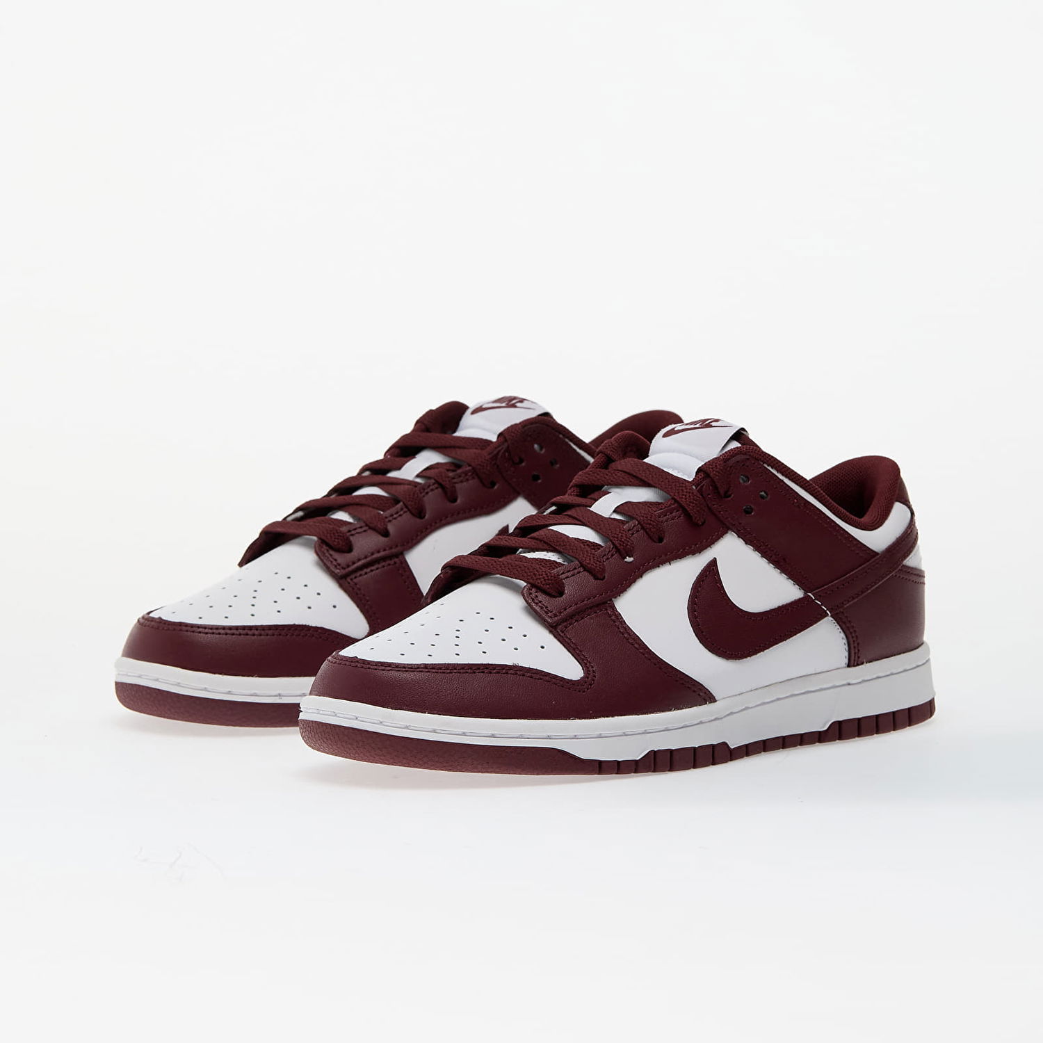 Кецове и обувки Nike Dunk Low Retro Бургунди | DV0833-115, 1
