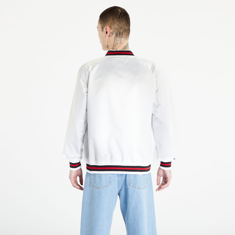 Яке бомбър Mitchell & Ness NBA Lightweight Satin Jacket Chicago Bulls Бяло | STJKMG18013-CBUWHIT, 1