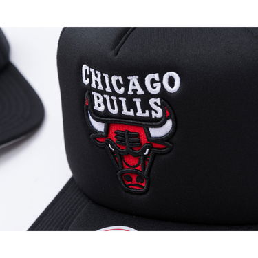 Шапка с козирка Mitchell & Ness Mitchell & Ness Chicago Bulls Hidden Trucker Snapback Черно | HT11408-CBUBLCK, 5