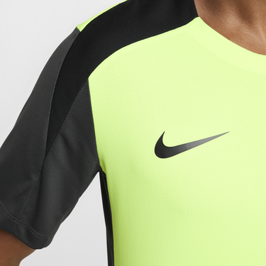 Тениска Nike Strike Dri-FIT Short Sleeve Soccer Top Зелено | FN2399-702, 2