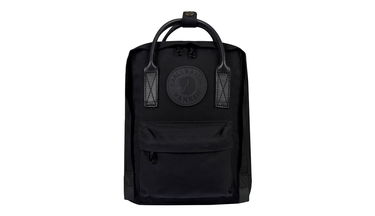 Раница FJÄLLRÄVEN Kånken No.2 Mini Черно | F24261-550, 1