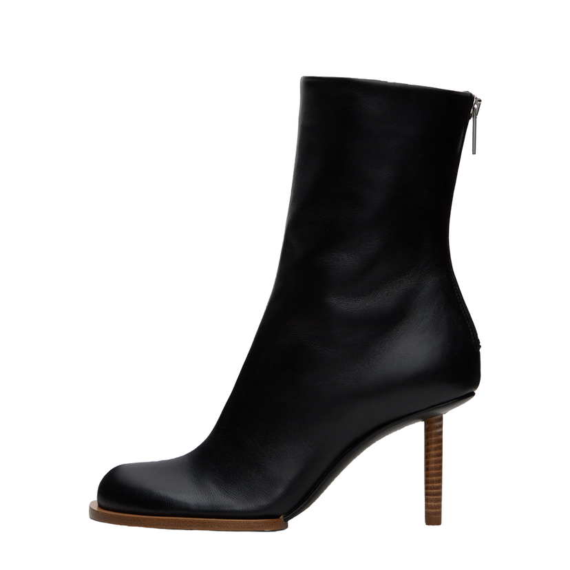 Кецове и обувки Jacquemus Le Chouchou 'Les Bottines Rond Carré' Boots "Black" Черно | 23H233FO116-3073