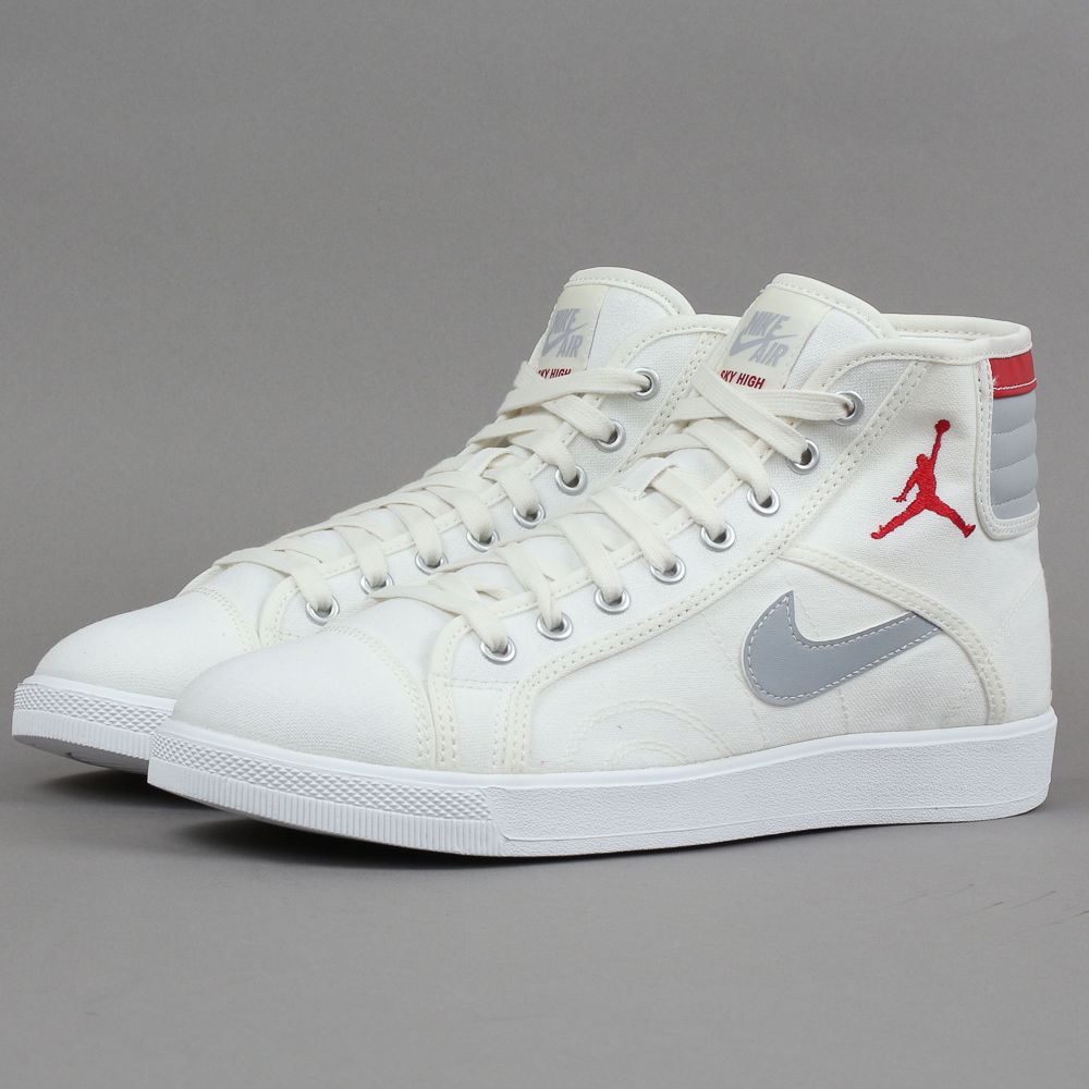 Кецове и обувки Jordan Air Jordan Skyhigh ''Sail Gym Red'' OG Бежово | 819953-102, 1