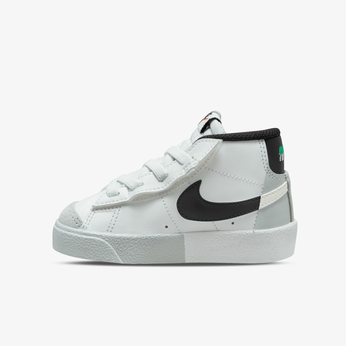 Кецове и обувки Nike Blazer Mid '77 SE Бяло | FN6939-100, 0
