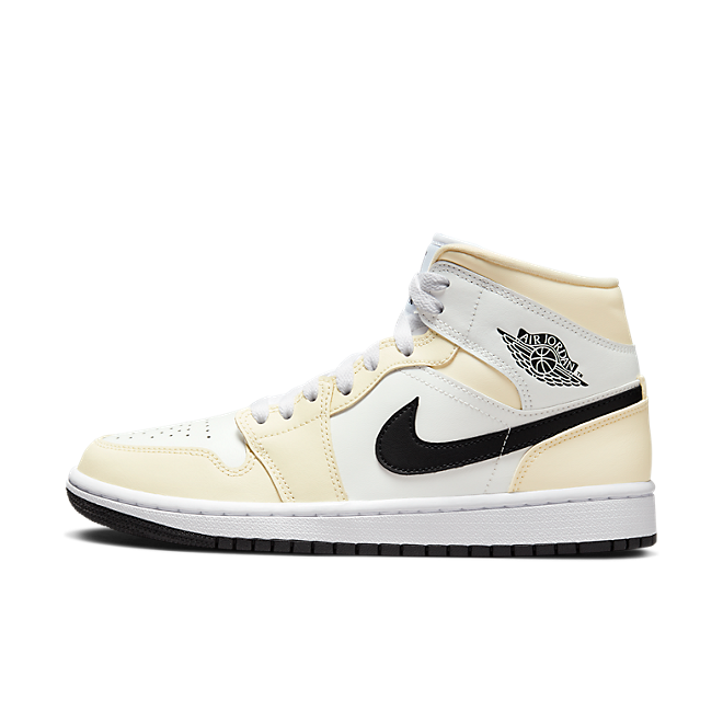Кецове и обувки Jordan Air Jordan 1 Mid "Coconut Milk" W Бежово | BQ6472-121, 0