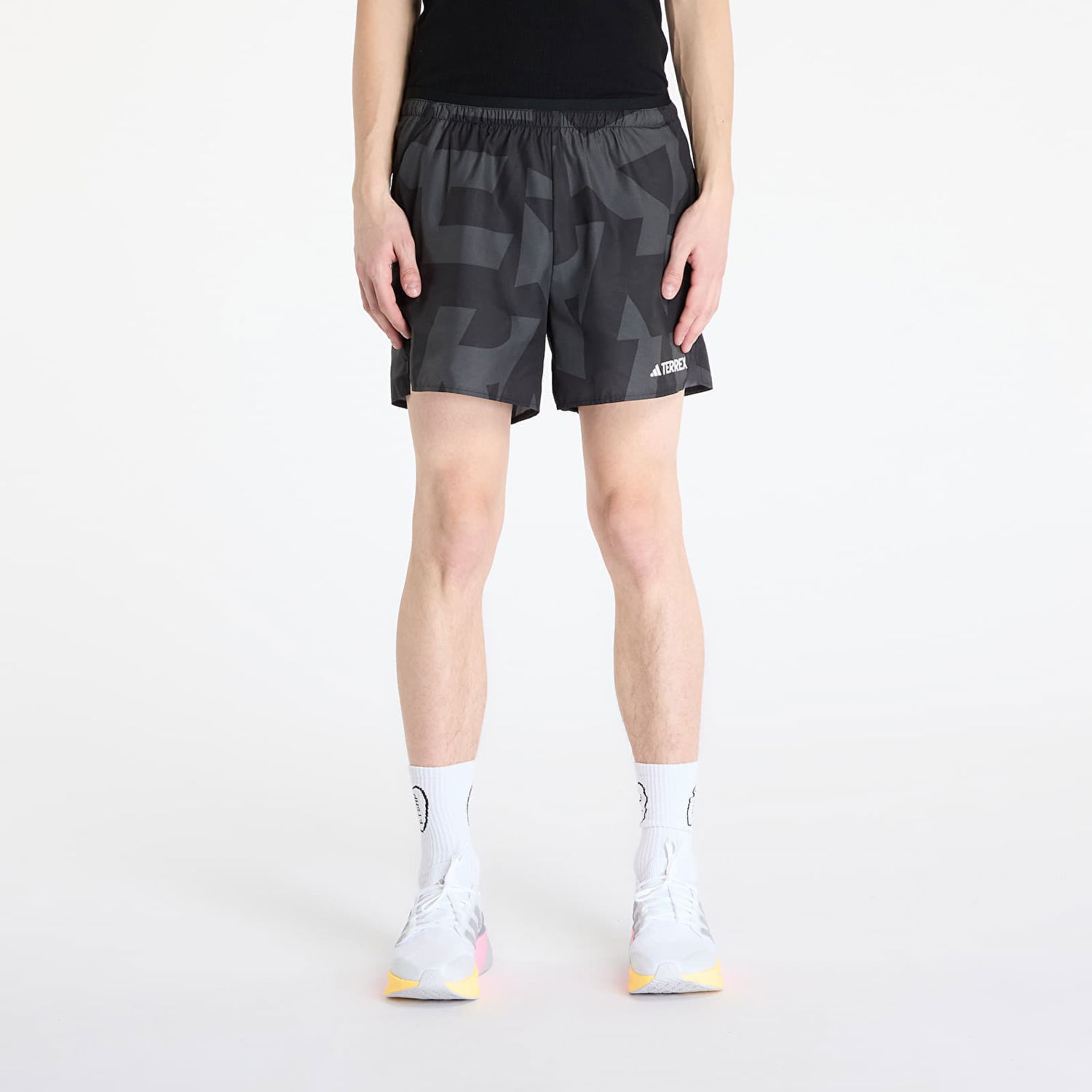 Къси панталони adidas Performance Terrex Multi Printed Light Shorts Черно | JE9415, 0