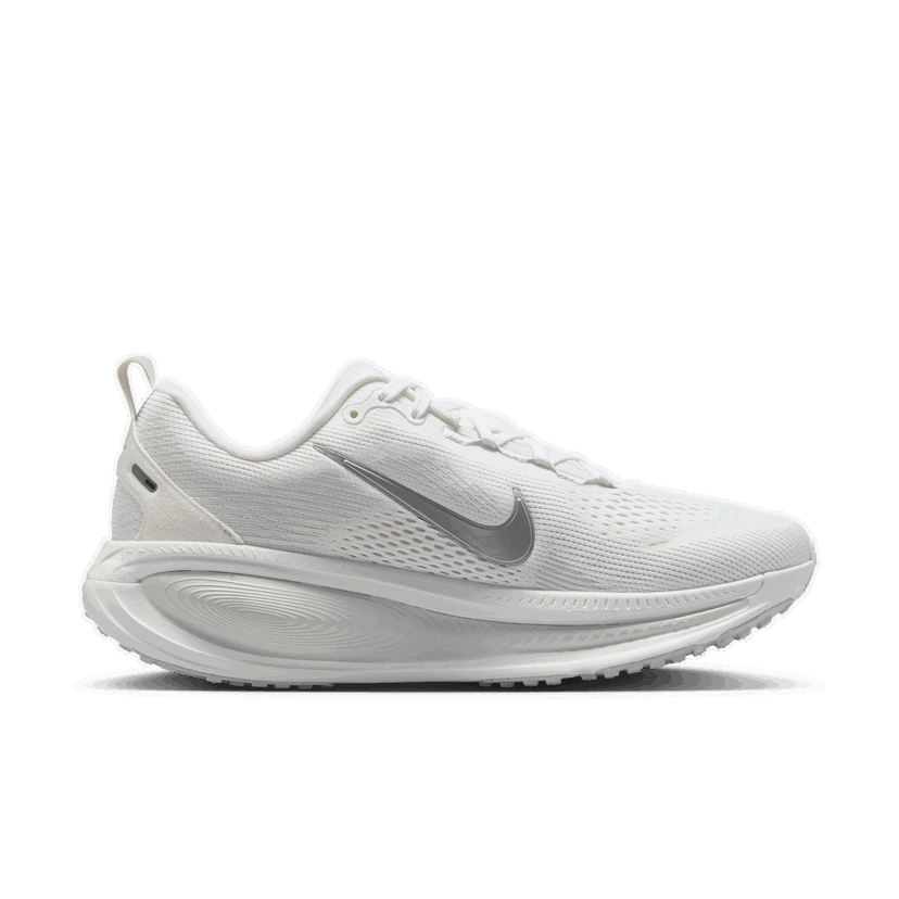 Кецове и обувки Nike Vomero 18 Бяло | HM6804-104