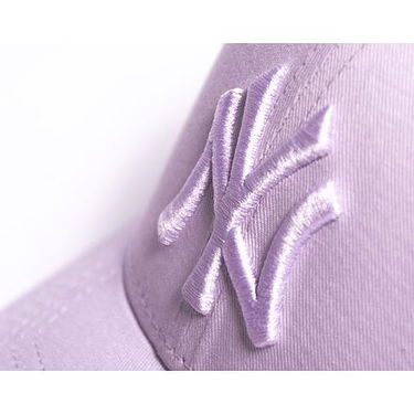 Шапка с козирка New Era 9FORTY Womens MLB League Essential New York Yankees Pastel Purple / Pastel One Size Лилаво | 60424627, 3