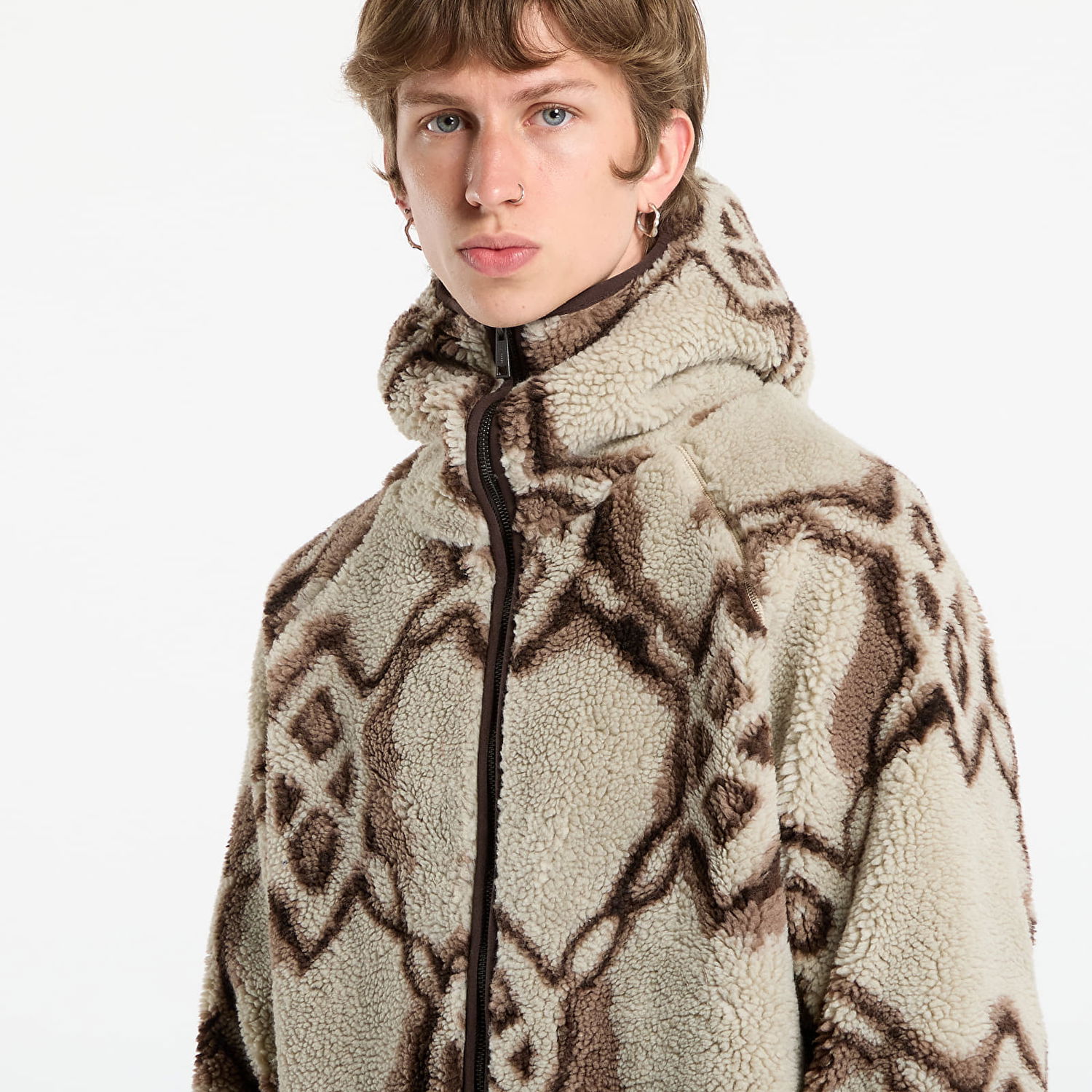 Суитчър DAILY PAPER Daily Paper Burned Shield Sherpa Hoodie Бежово | 2521134, 1