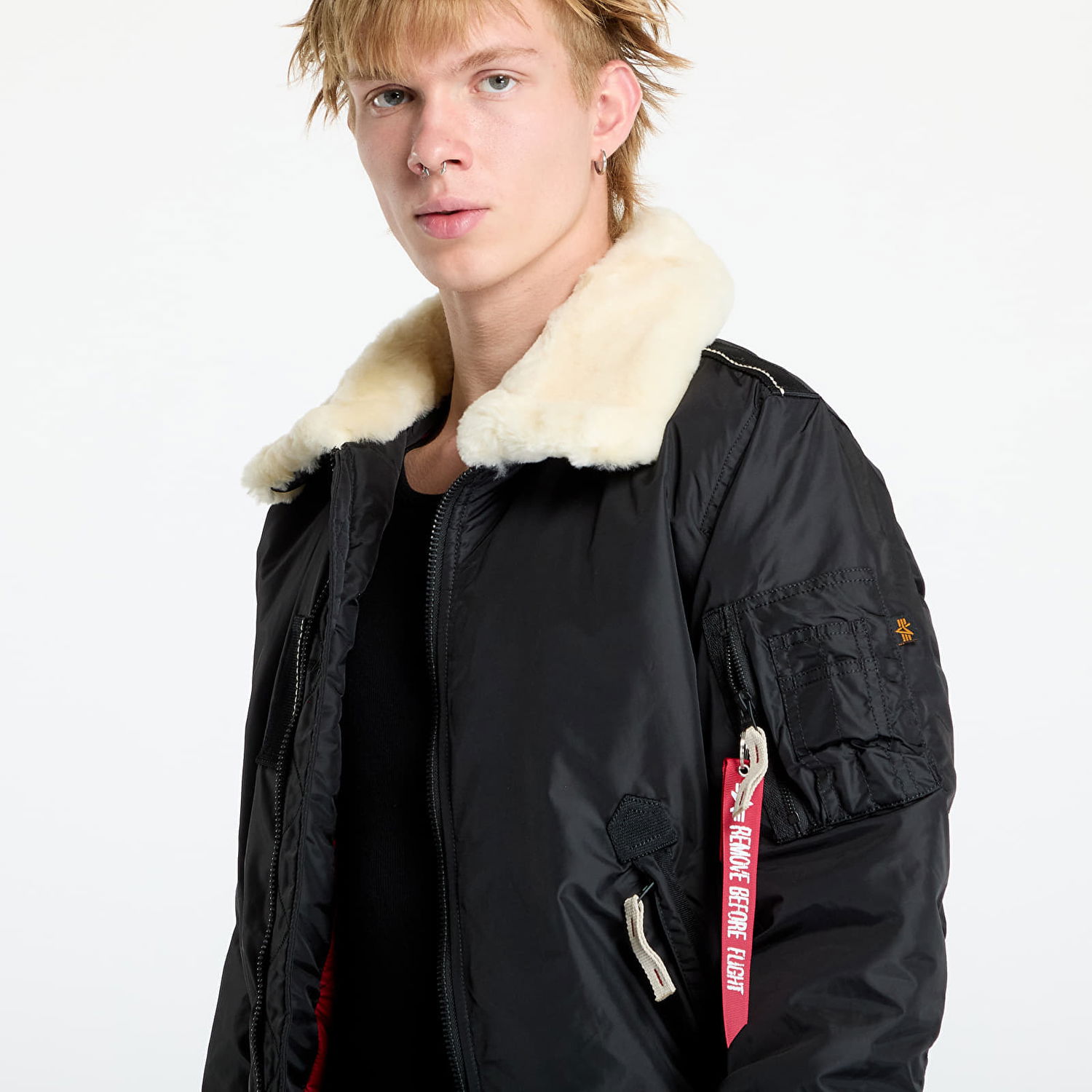 Яке Alpha Industries Injector III Black/ Beige Черно | 143104-461, 1