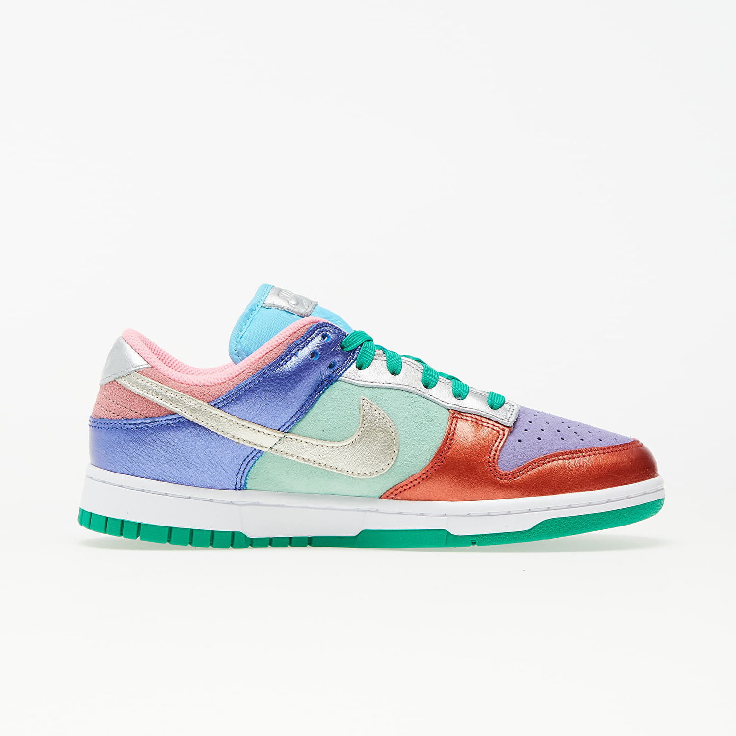 Кецове и обувки Nike Dunk Low SE W Многоцветен | DN0855-600, 1
