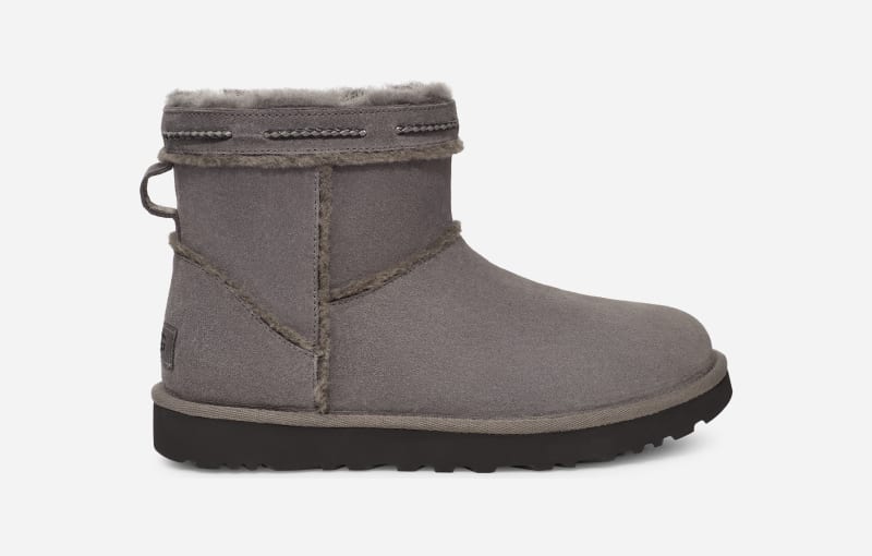 Кецове и обувки UGG Classic Mini Shearling Braid Boot Сиво | 1166751-CHRC, 0