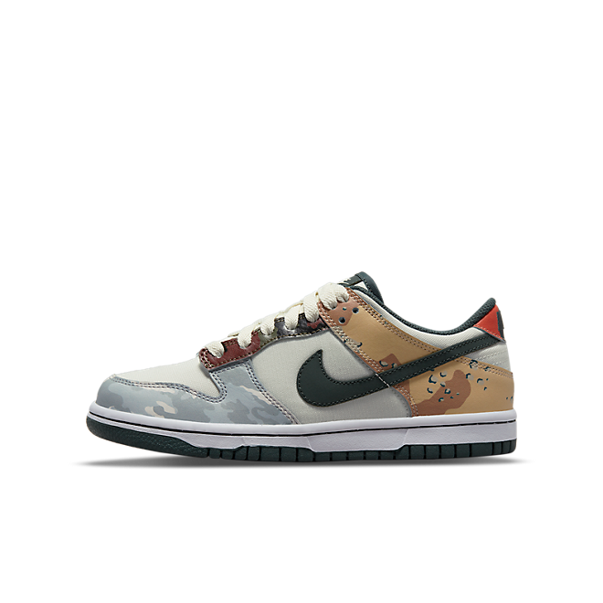 Кецове и обувки Nike Dunk Low SE "Sail Multi-Camo" GS Многоцветен | DB1909-100, 0