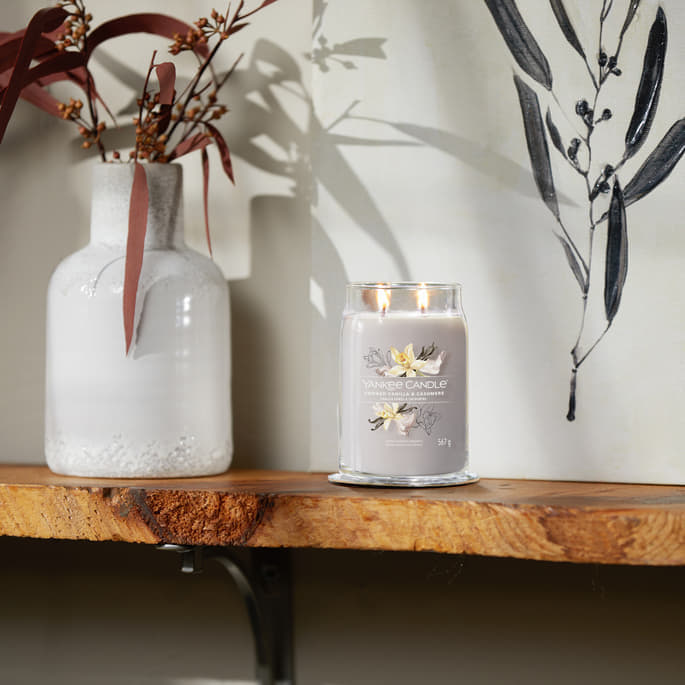 Свещи Yankee Candle Large Jar Candle Smoked Vanilla & Cashmere Сиво | 40739, 1