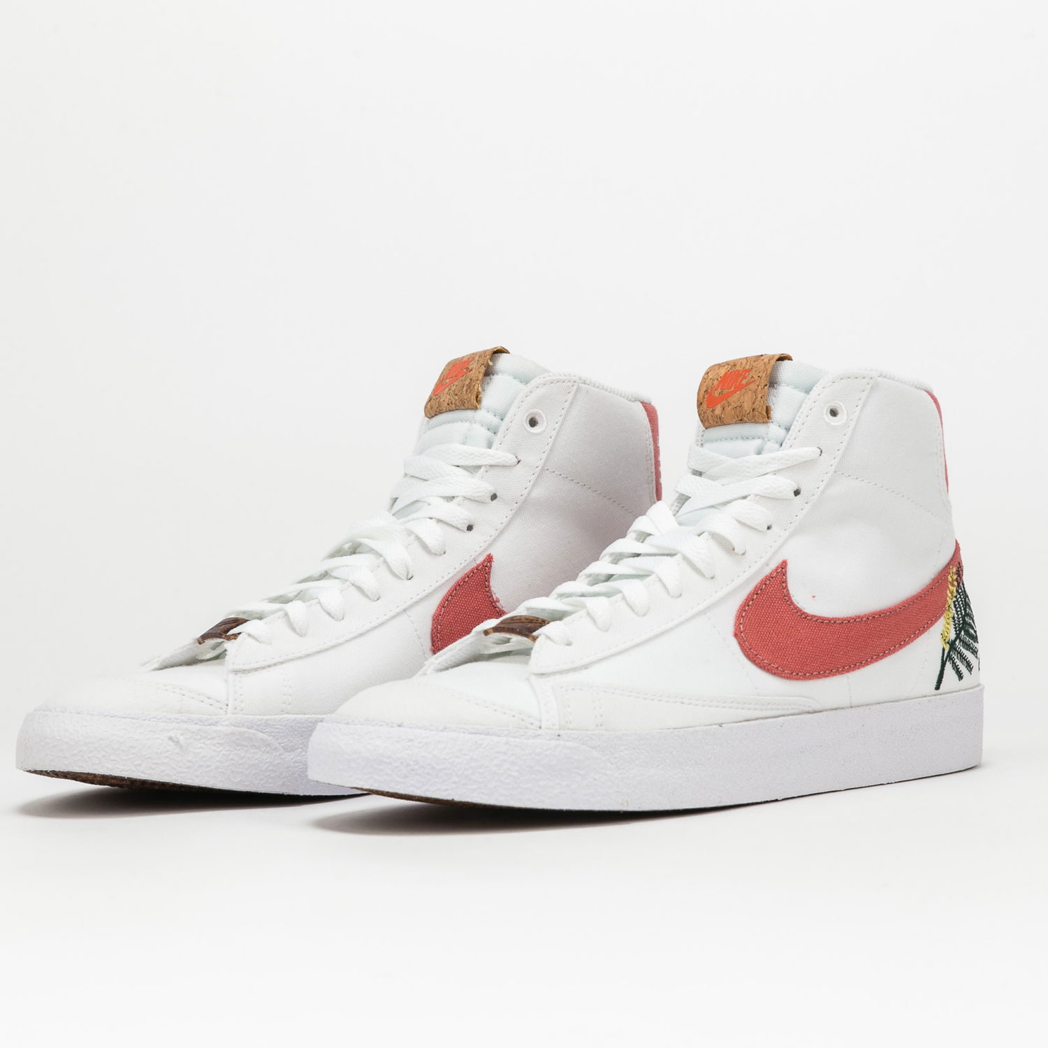 Кецове и обувки Nike Blazer Mid '77 SE W Бяло | DC9265-101, 1