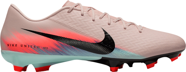 UNITED Zoom Vapor 16 Academy FG/MG Football Boots