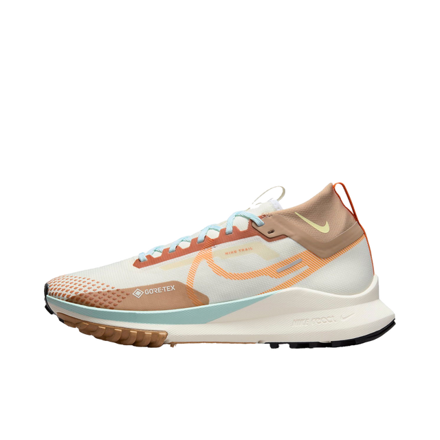 React Pegasus Trail 4 GORE-TEX "Pale Ivory"