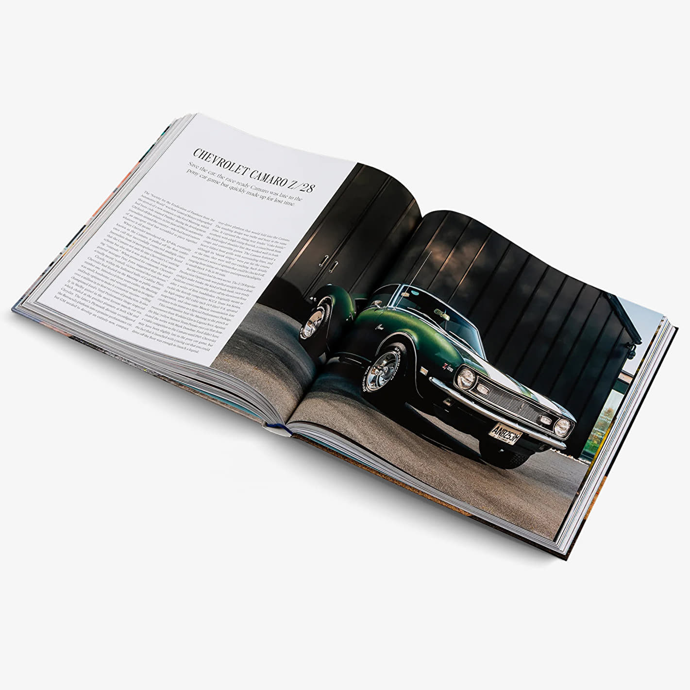 Книга и списание gestalten Beautiful Machines The Americans Book: The Most Iconic U.S. Cars and Their Era by gestalten Червено | 4160, 1