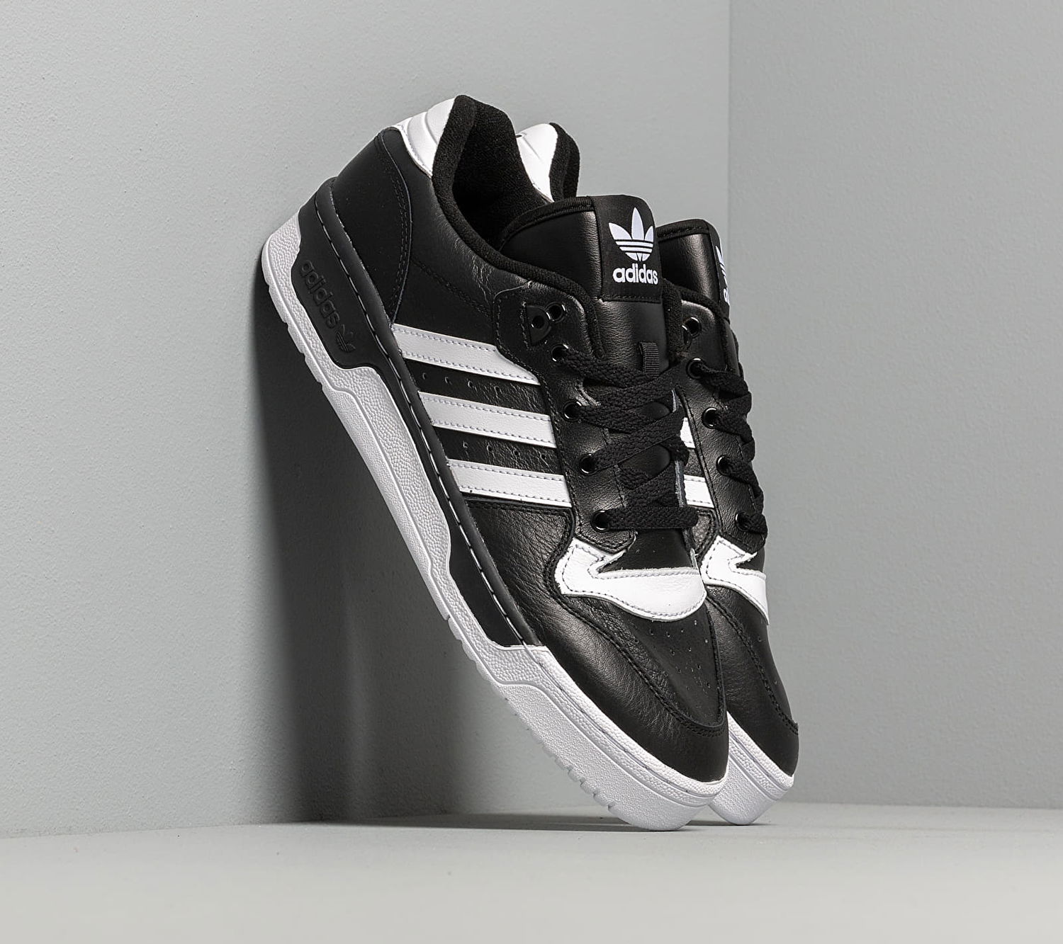 Кецове и обувки adidas Originals Rivalry Low Черно | EG8063, 0
