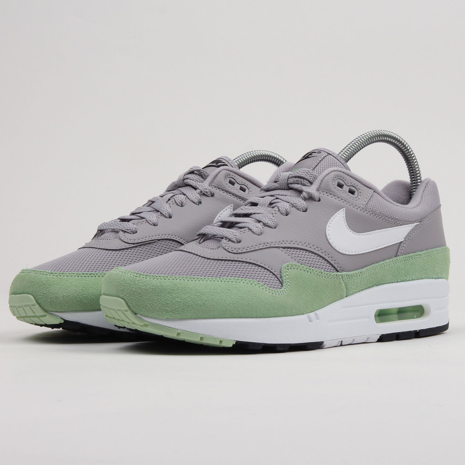 Кецове и обувки Nike Air Max 1 "Fresh Mint" Сиво | AH8145-015, 1