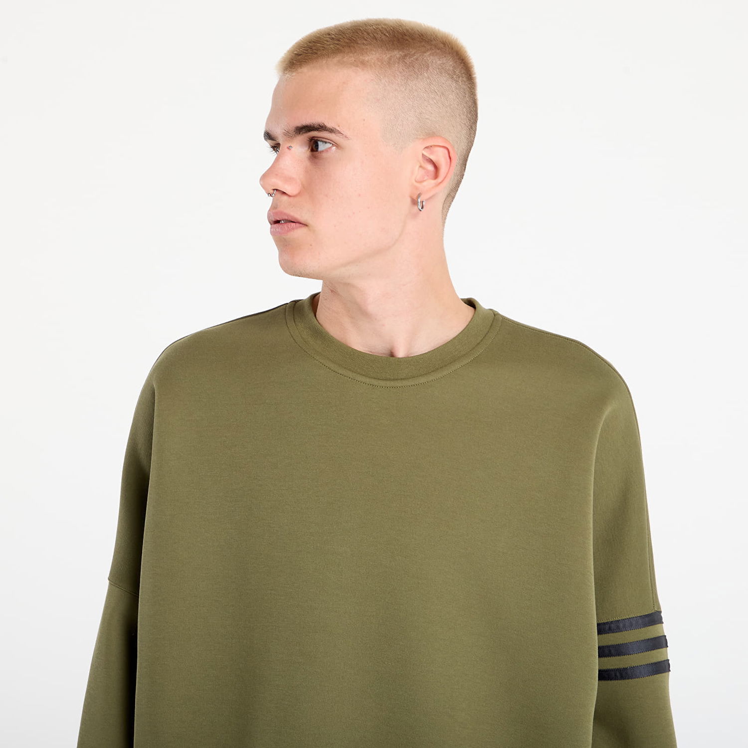 Суитчър adidas Performance Neuclassics Oversized Crew Sweatshirt Зелено | JW7917, 1