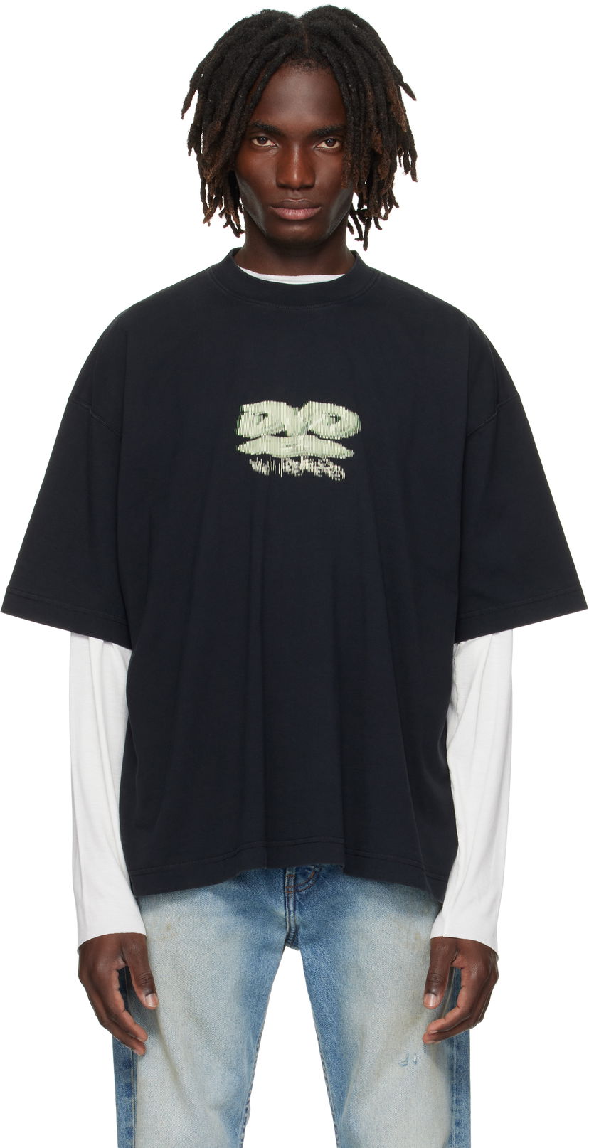 Тениска VETEMENTS VETEMENTS 'DVD' Regular Fit Graphic Tee Черно | UH76TR380B