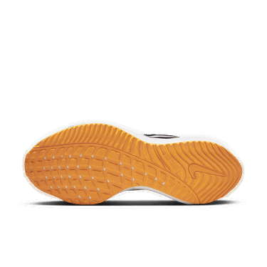 Кецове и обувки Nike Vomero 16 Черно | DA7245-012, 1