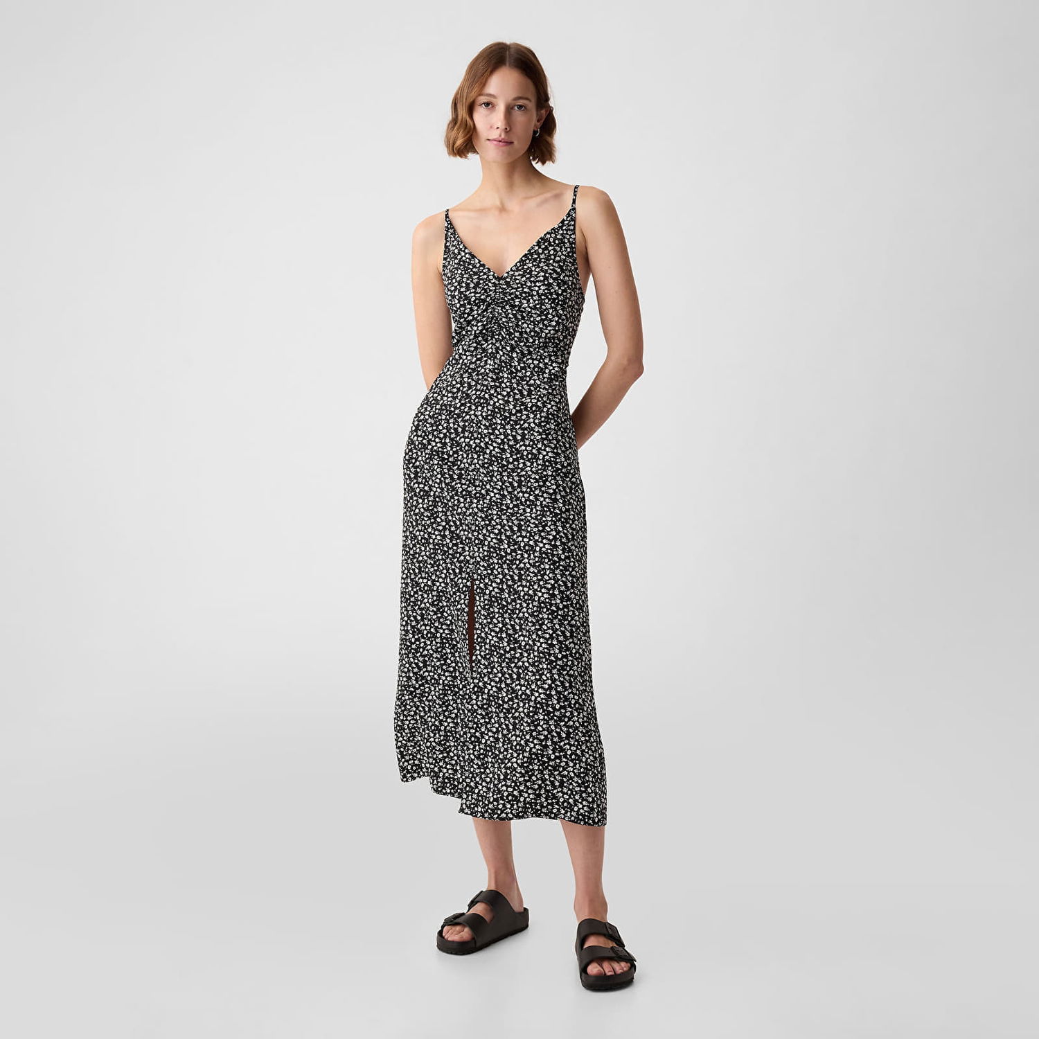 Pокля GAP Dresses Strappy Back Maxi Slip Dress Black Ditsy Floral Черно | 880265-00, 0