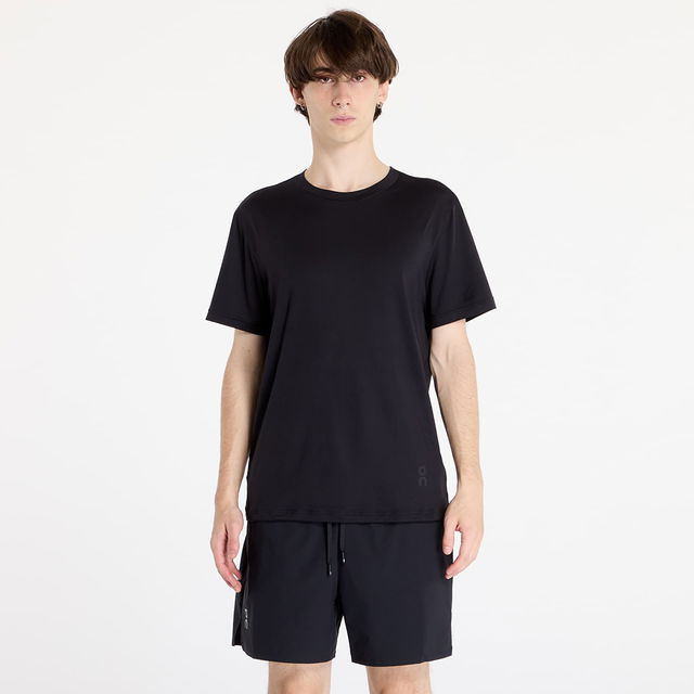 On Movement-Tee Black S