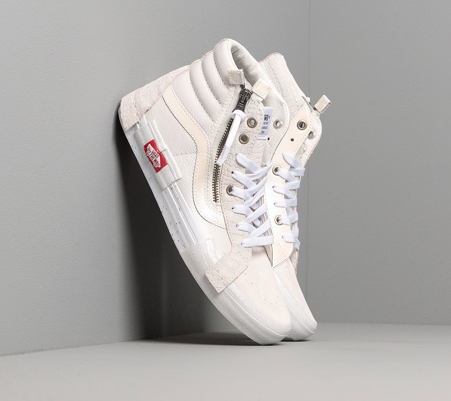 Кецове и обувки Vans SK8-Hi Reissue CAP Бяло | VN0A3WM1TUT1, 1