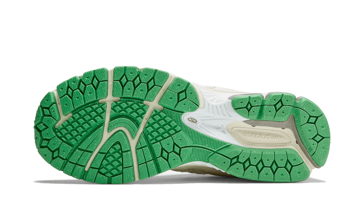 Кецове и обувки New Balance GANNI x 2002R "Turtledove" Бежово | M2002RGC, 1