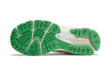 Кецове и обувки New Balance GANNI x 2002R "Turtledove" Бежово | M2002RGC, 1