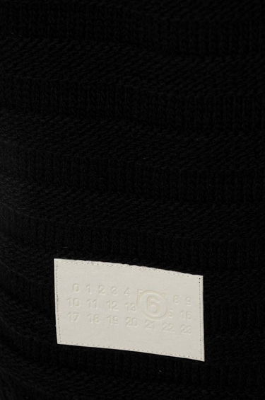 Шал Maison Margiela Wool Scarf With Applique Черно | S52TE0054.M13040, 1