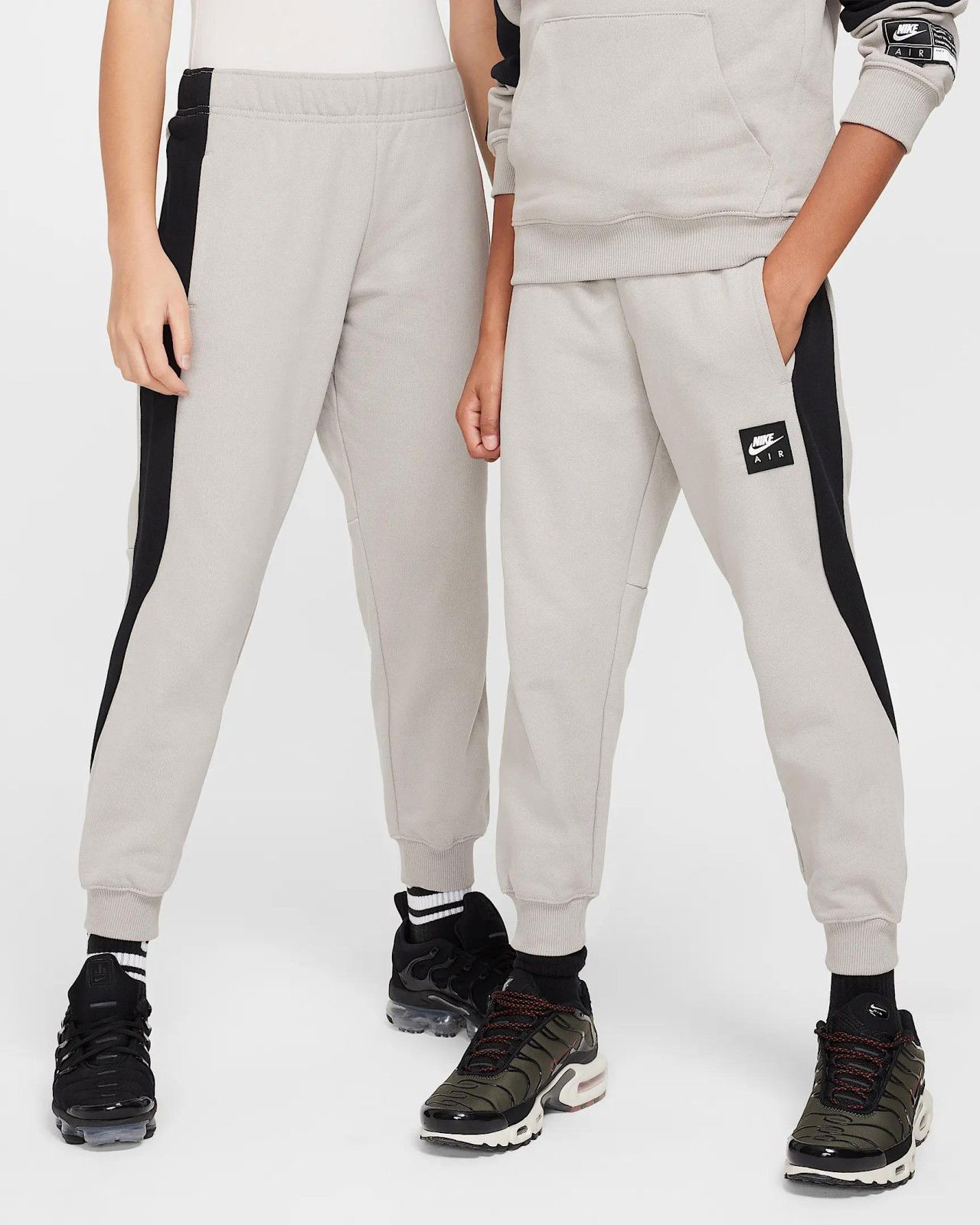 Спортни панталони Nike Air Fleece Joggers Сиво | HF8811-009, 0