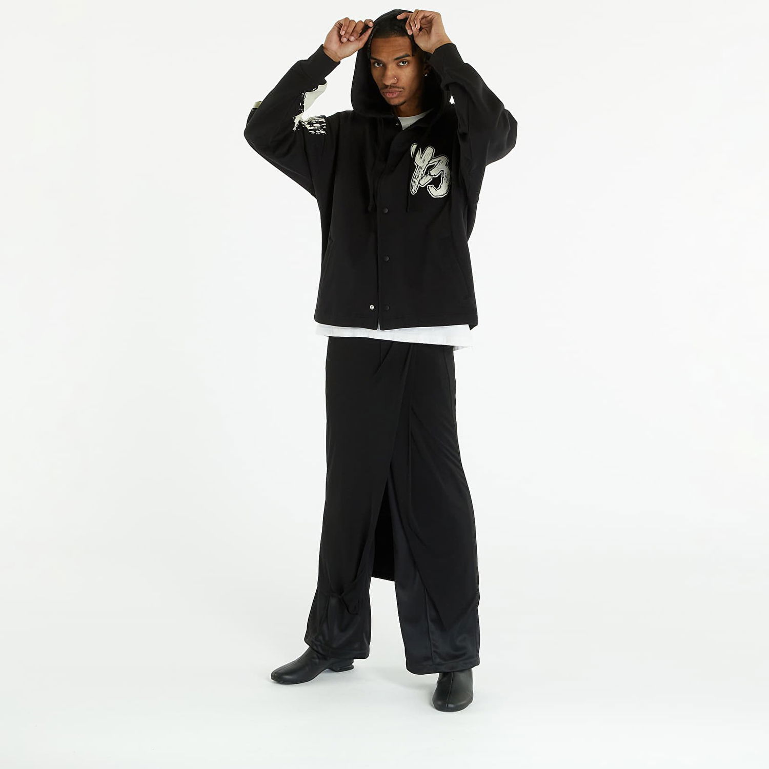 Суитчър Y-3 Graphic Logo French Terry Hoodie Черно | H44810, 1