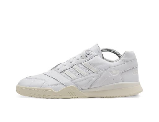 Кецове и обувки adidas Originals A.R. Trainer Бяло | EE6331