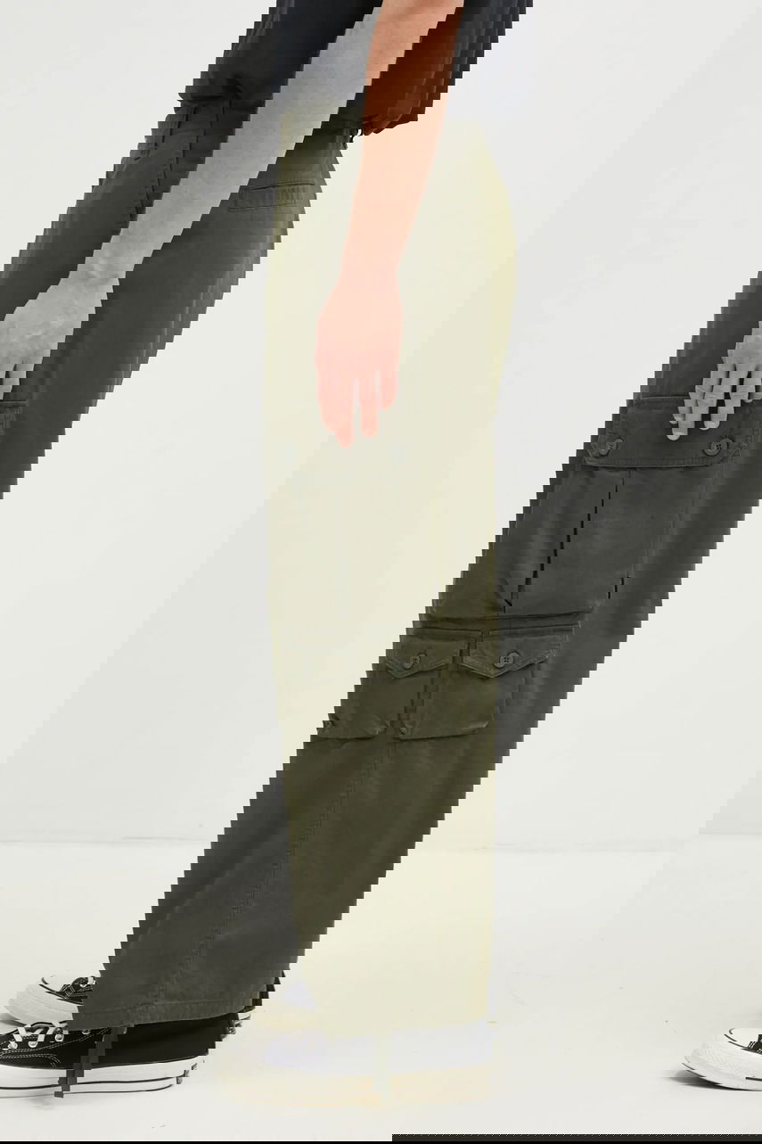 Карго панталони Carhartt WIP Tracker Wide-Leg Cargo Pants with Utility Pockets Зелено | I033835.666XX, 1