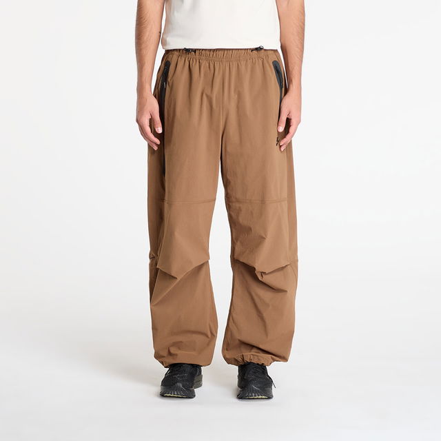 Tech Woven Oversized Pants