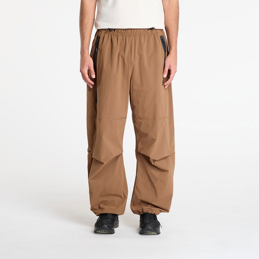 Панталони Nike Tech Woven Oversized Pants Кафяво | HM7158-235