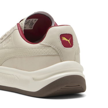 Кецове и обувки Puma PALAIS ARTISAN GV Special Бежово | 401598_01, 4