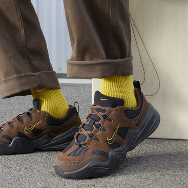 Кецове и обувки Nike Tech Hera Кафяво | FJ9532-200, 2