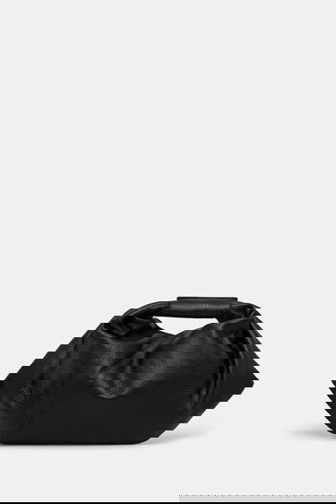 Дамска чанта Maison Margiela MM6 Maison Margiela Japanese Draped Mini Leather Bag Черно | SB5WD0029, 0