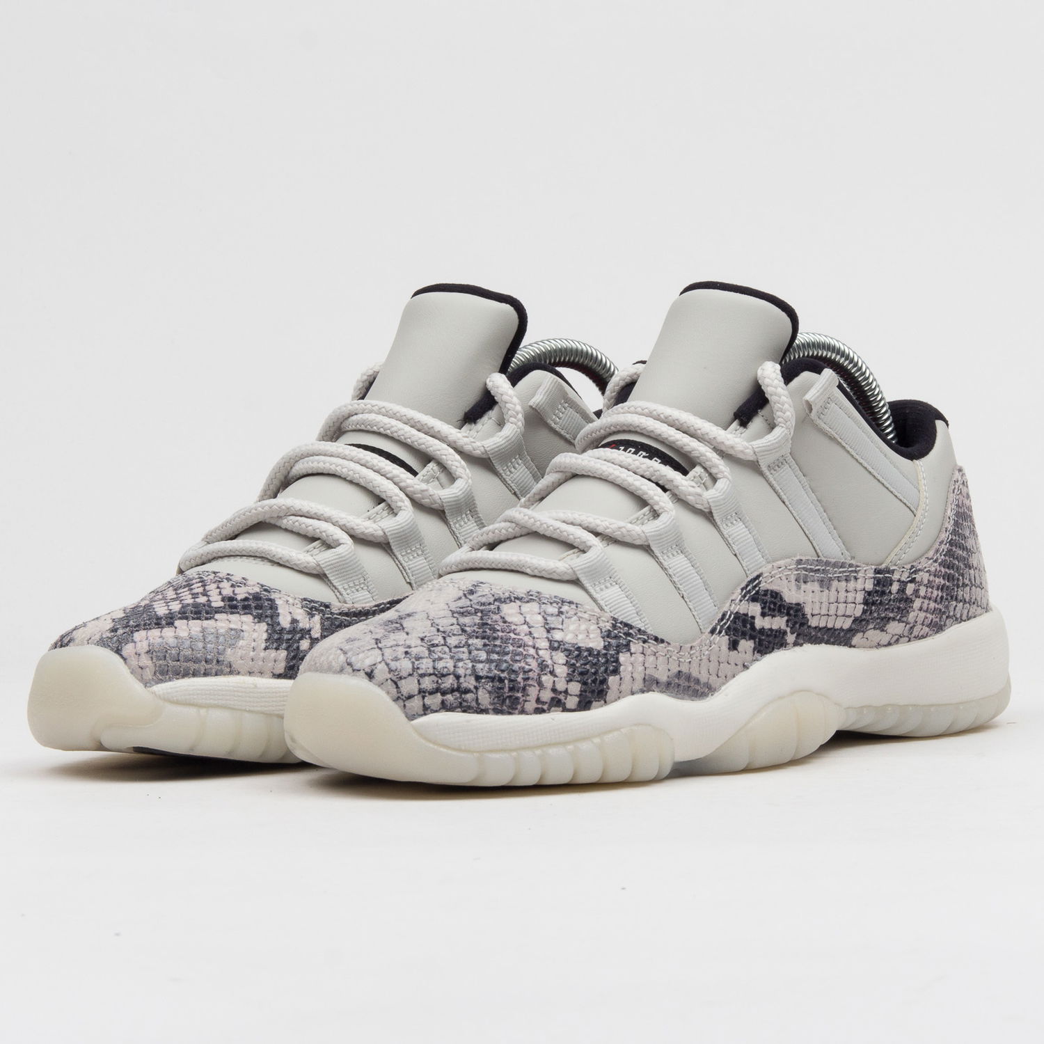 Кецове и обувки Jordan Jordan 11 Retro Low LE GS Сиво | CD6847-002, 1