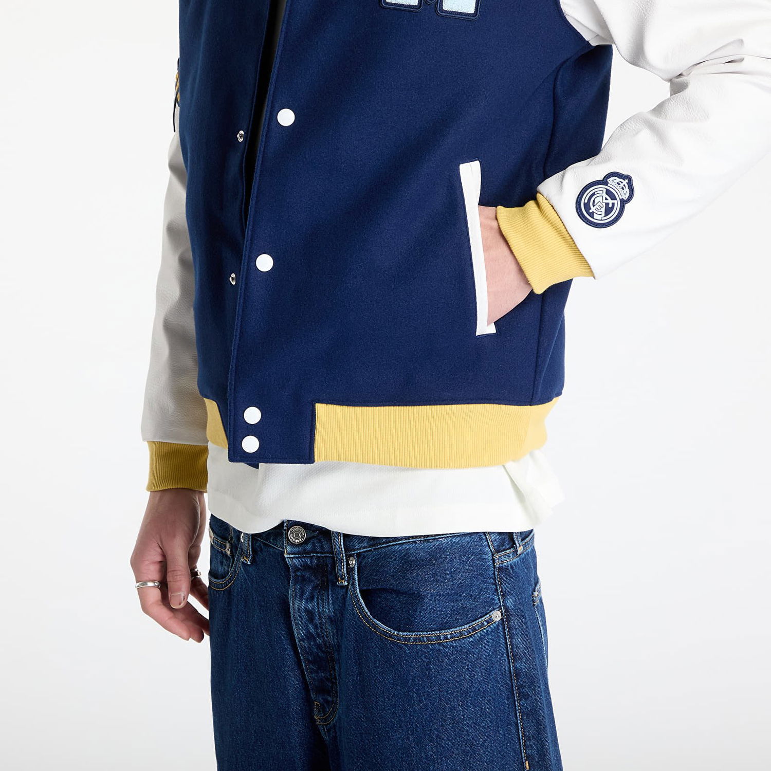 Яке бомбър adidas Performance Real Madrid VRCT Blue and White Varsity Jacket Синьо | JF2589, 1