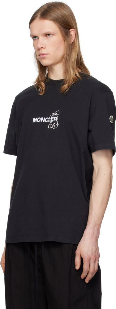 Тениска Moncler Moncler Genius x FRGMT Hiroshi Fujiwara Cartoon Logo T-Shirt Черно | K109U8C00004M3265, 3