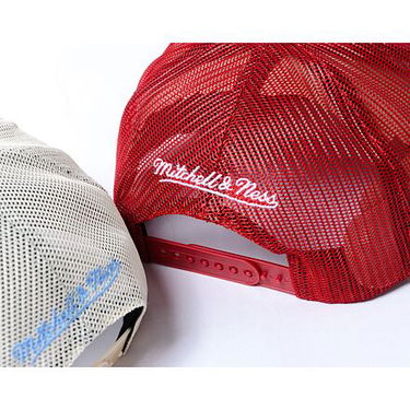 Шапка с козирка Mitchell & Ness NBA Evergreen Trucker Cap Червено | HT8032-MHERED1, 3