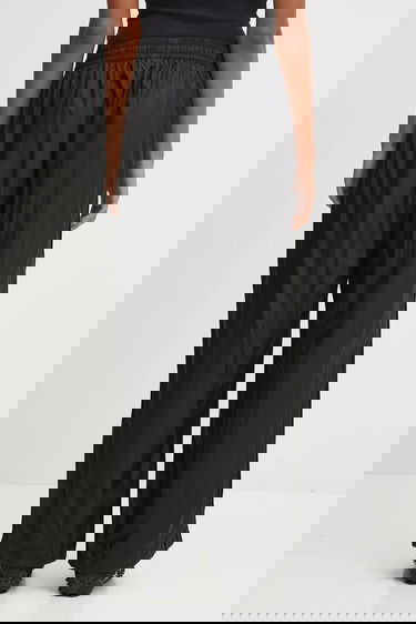 Спортни панталони Puma PUMA x ROSÉ Wide Leg Track Pants Черно | 633796, 2